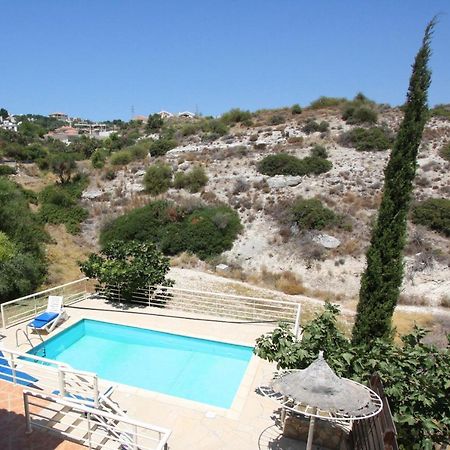 Amoroza Villa Писури Екстериор снимка